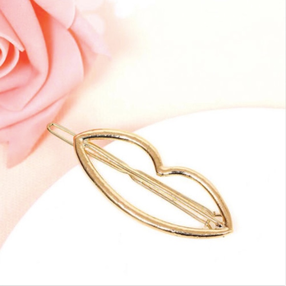 Kiss Lips Fashion Hair Clip - Picture 4 of 5